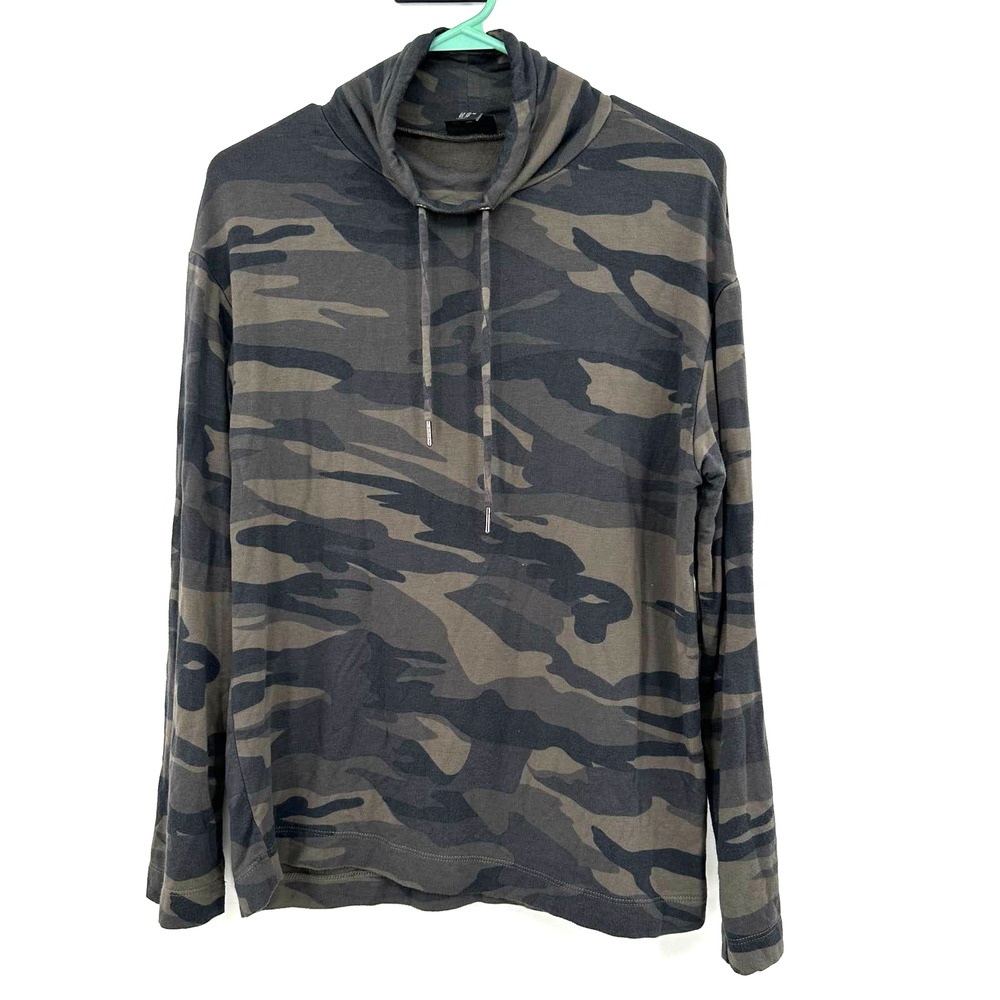Tahari size XS lightweight camo pullover sweatshirt cowl neck‎